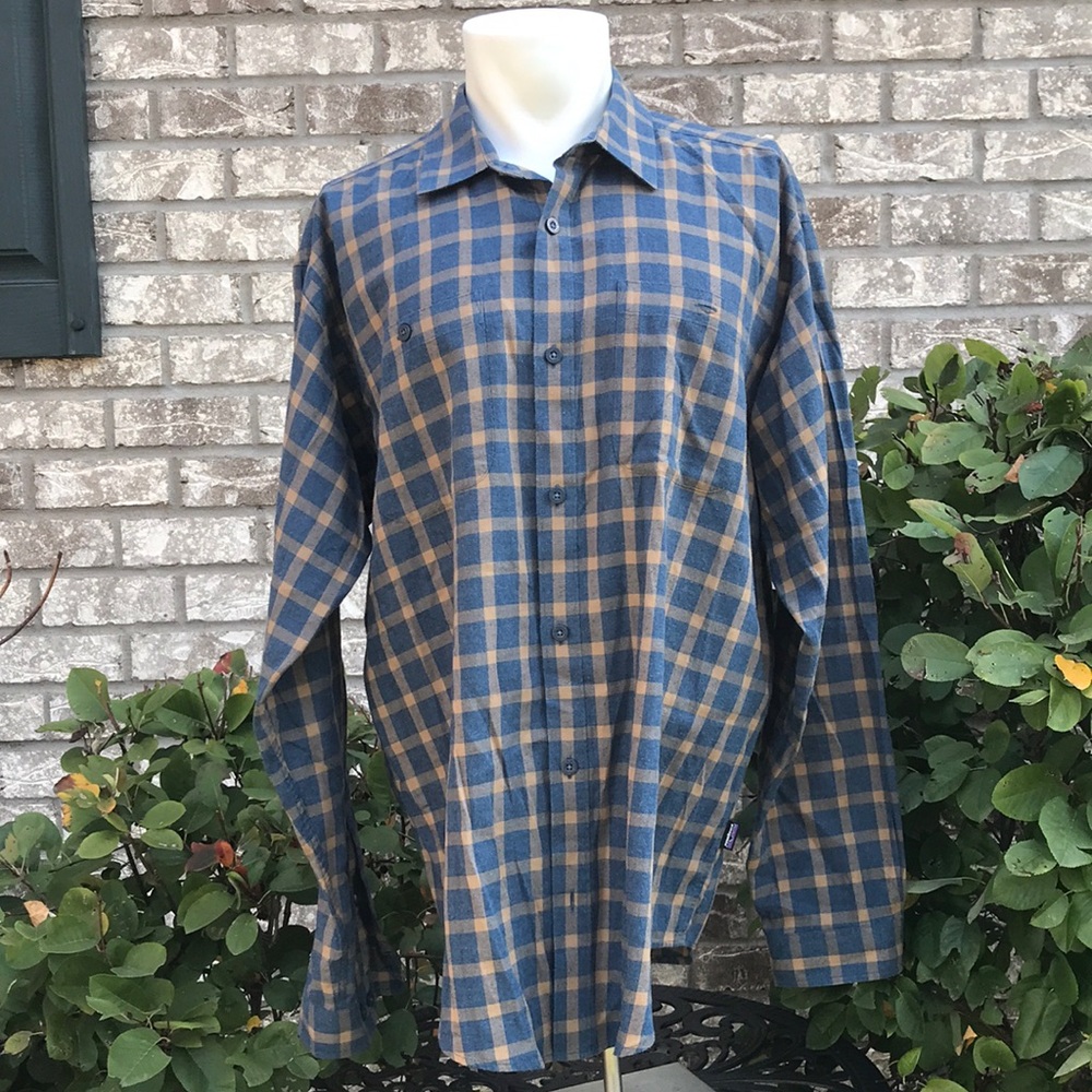 🐲💙 Patagonia Blue Plaid Organic Button Down Shirt